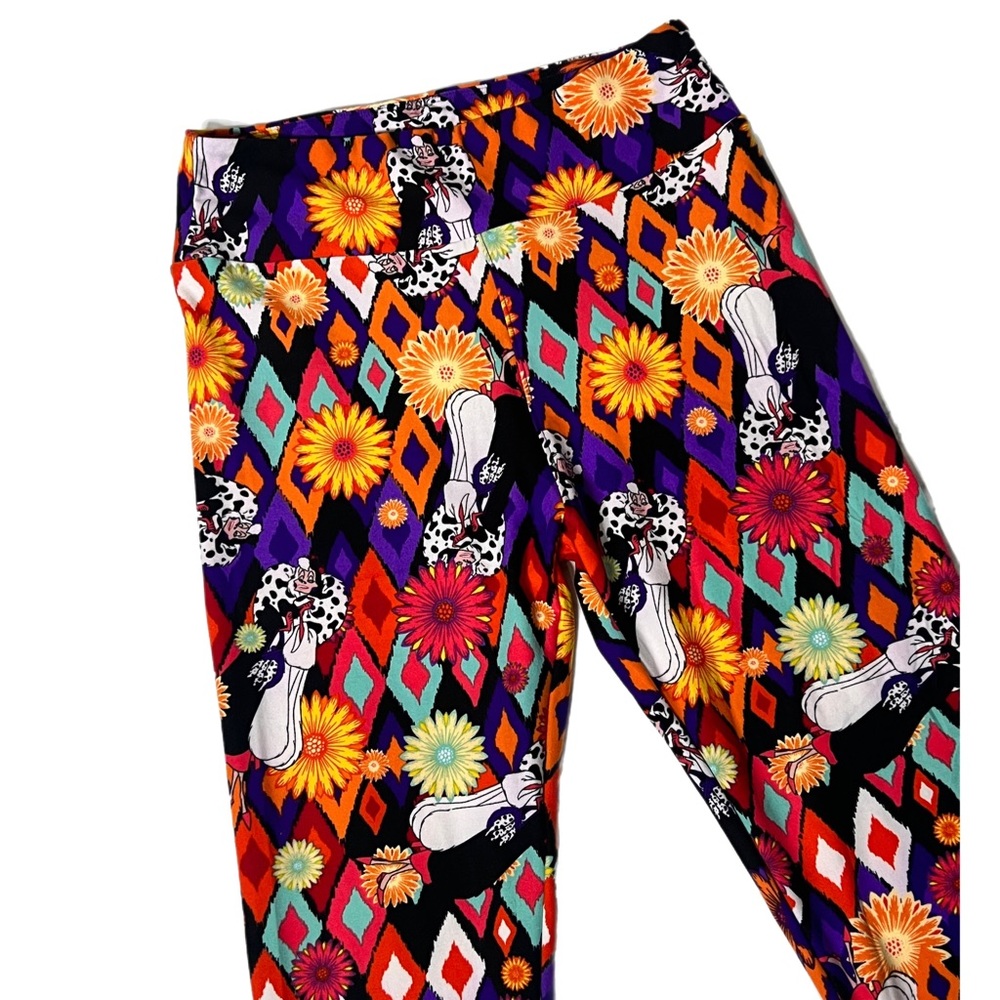 NWT Disney Cruella de Vil Leggings
